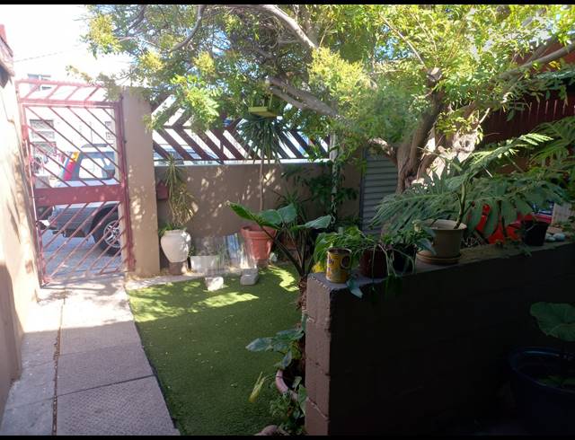 4 BEDROOM HOUSE FOR SALE IN PORTLANDS